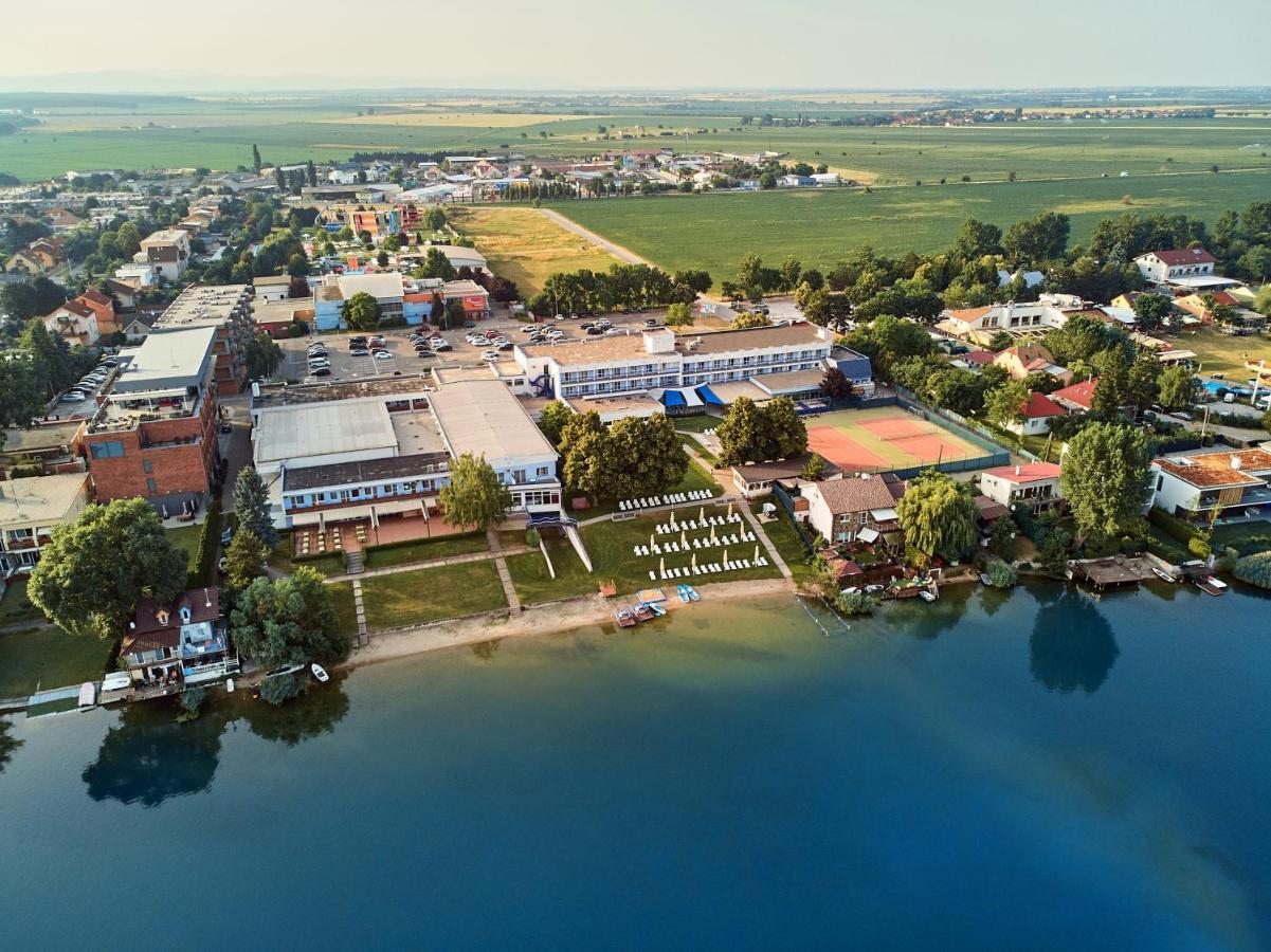 Hotel Senec Aqua Resort - Family Friendly Dış mekan fotoğraf