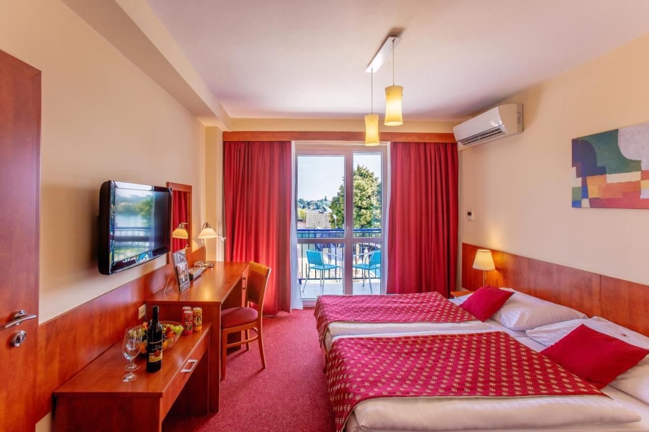 Hotel Senec Aqua Resort - Family Friendly Dış mekan fotoğraf