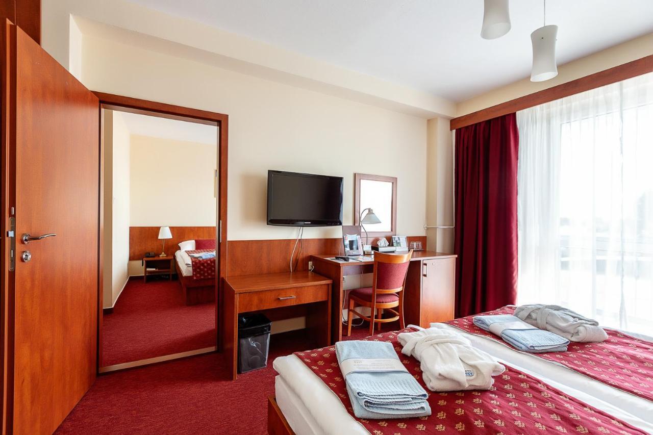 Hotel Senec Aqua Resort - Family Friendly Dış mekan fotoğraf